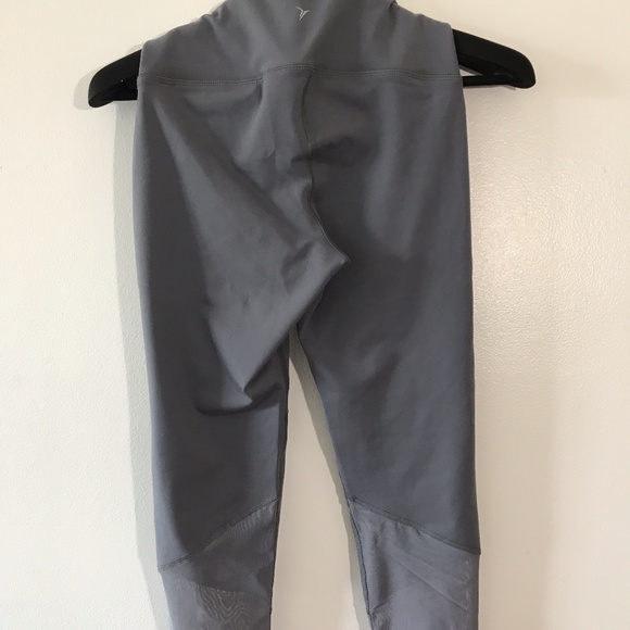 High-Rise Mesh-Trim 7/8 Gray XS Legging - Picture 6 of 6